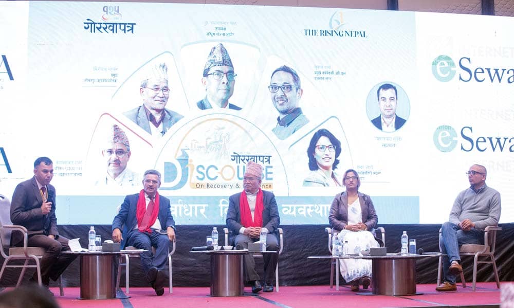 ‘स्मार्ट’ पूर्वाधार आवश्यक