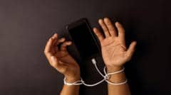 बढ्दो डिजिटल हिंसाबाट महिलाहरू सुरक्षित रहने केही उपाय