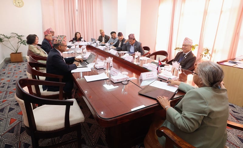 सरकारले प्रशासन सेवाका ४६ सहित ६० सहसचिवको गर्यो सरुवा, को कहाँ पुगे ?