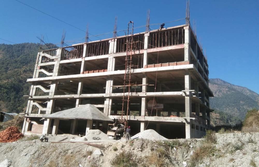 प्रशासकीय भवन निर्माणमा विलम्ब
