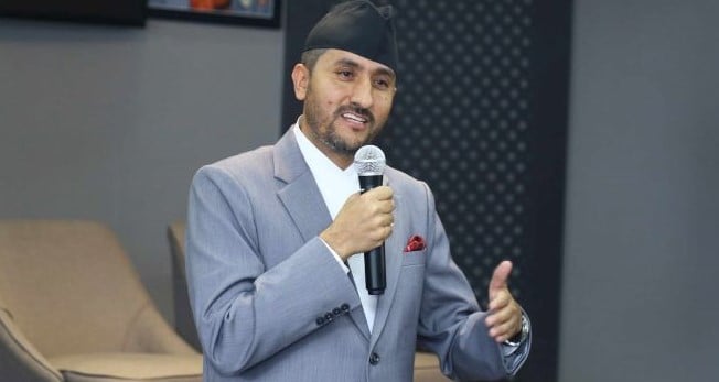 मानसिक स्वास्थ्यबारे खुलेर कुरा गर्न सञ्चारमन्त्री खरेलको आग्रह