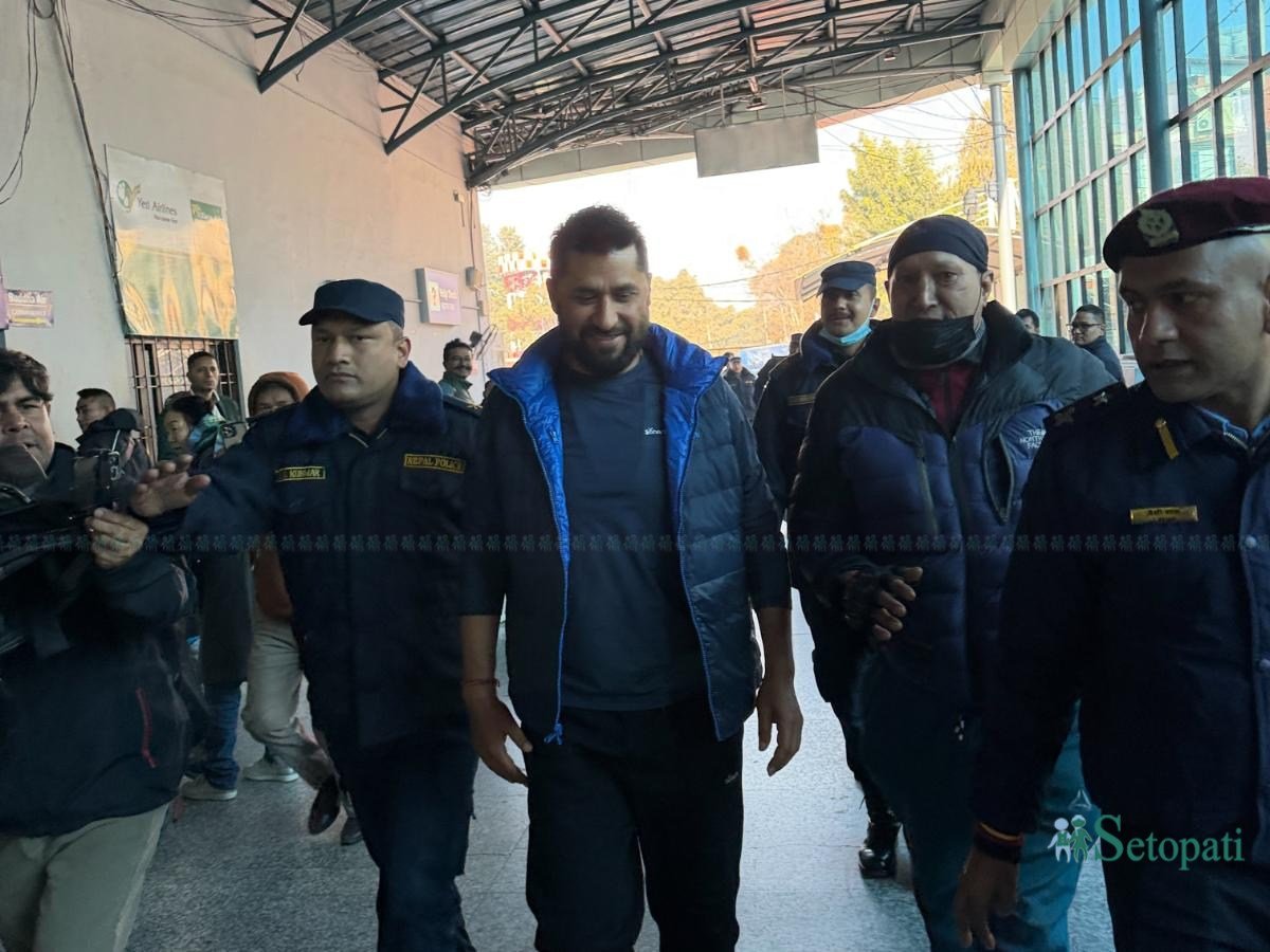 भैरहवा जान त्रिभुवन विमानस्थल पुगे रवि (तस्बिरहरू)