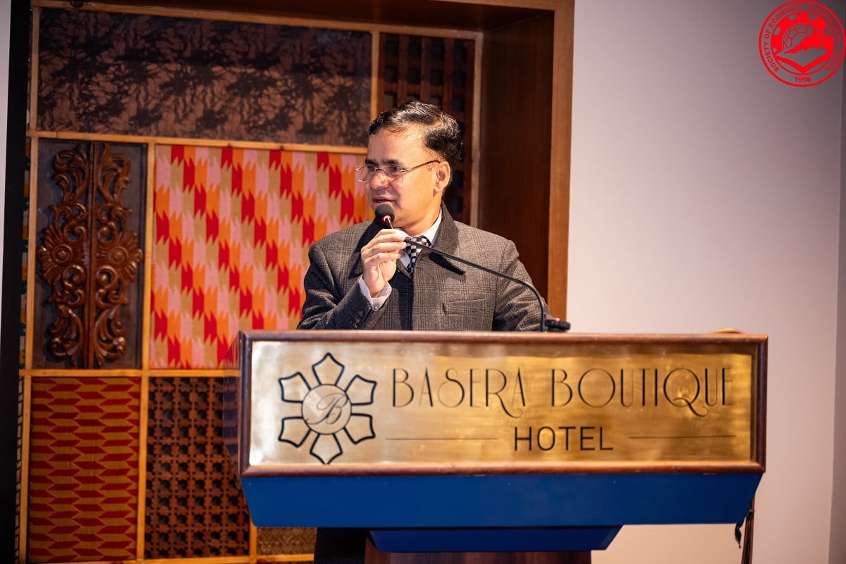 अहिलेको मुख्य समस्या रोजगारी कम हुनु हो, अन्य सूचक कमजोर छैनन्- अर्थसचिव उपाध्याय