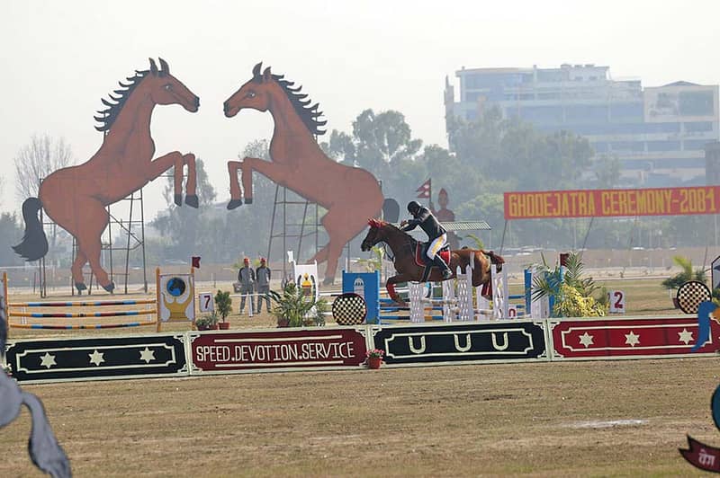 मनाइँदै घोडेजात्रा