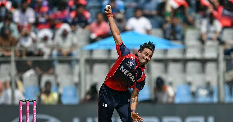 सोमपालले एकै ओभरमा लिए २ महत्वपूर्ण विकेट