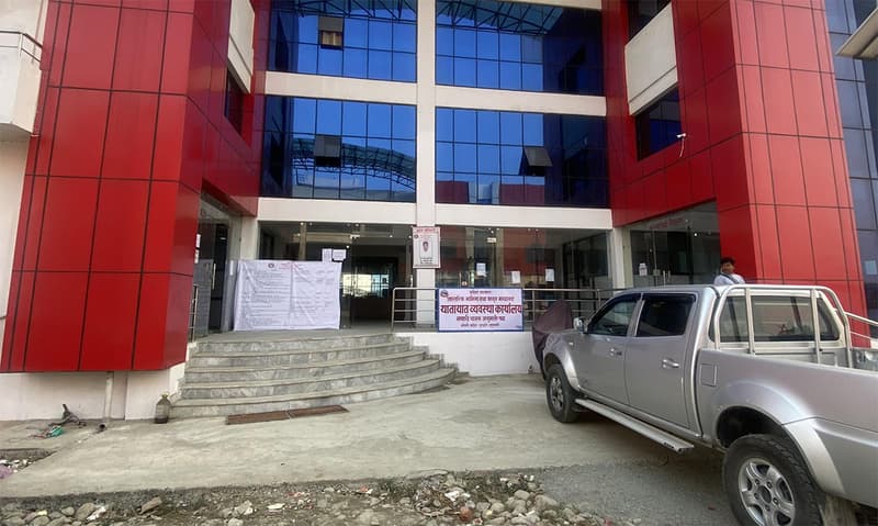 अनुत्तीर्णलाई उत्तीर्ण गरेपछि यातायात कार्यालय इटहरीका प्रमुख मन्त्रालयमा तानिए