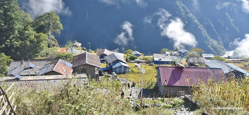 More than 1,000 citizens in Bhotkhola take border passes
