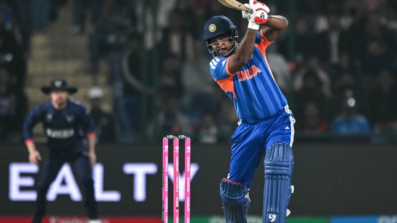 India thump Zimbabwe to revive T20 World Cup title defence