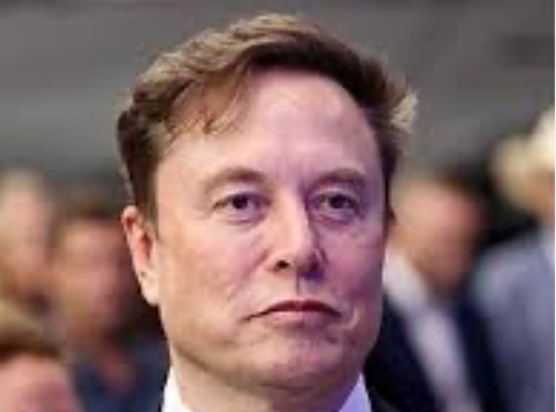 Elon Musk becomes first person worth $700b following pay package ruling