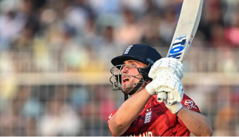 England's cricketers survive Italy scare to reach World Cup Super 8 stage