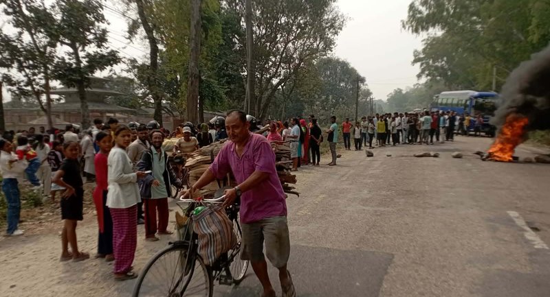 Residents blocked highway over child death