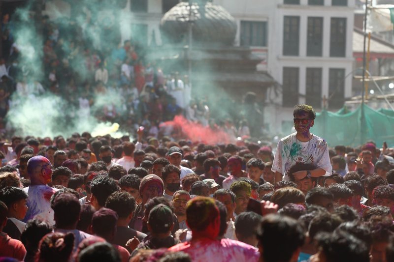 आज हर्षोल्लासका साथ होली पर्व मनाइँदै