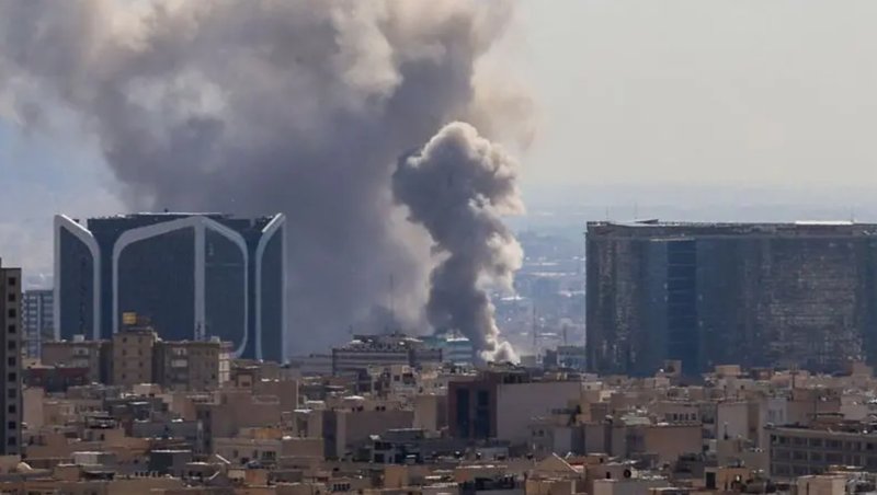 तेहरानमा इजरायलको भीषण हमला : विमानस्थलसहित विभिन्न पूर्वाधारहरू निशानामा