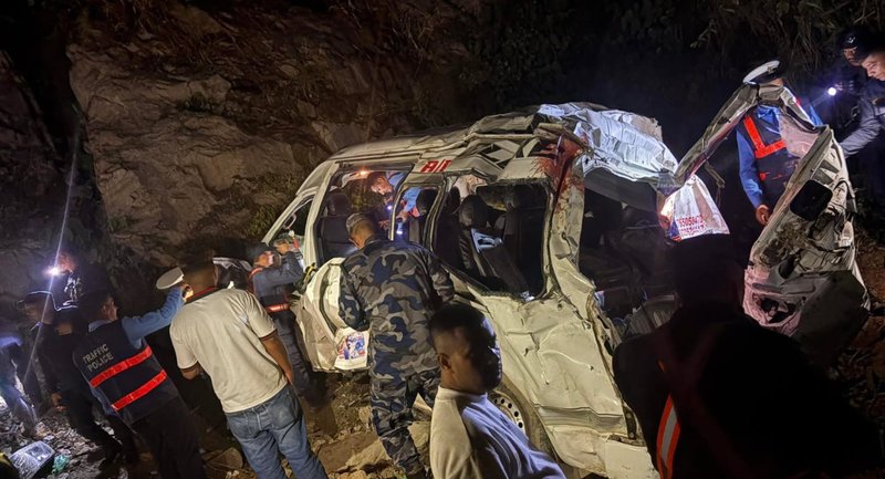 गोरखामा माइक्रो दुर्घटना : मृत्यु हुने ७ जनानै भारतीय नागरिक