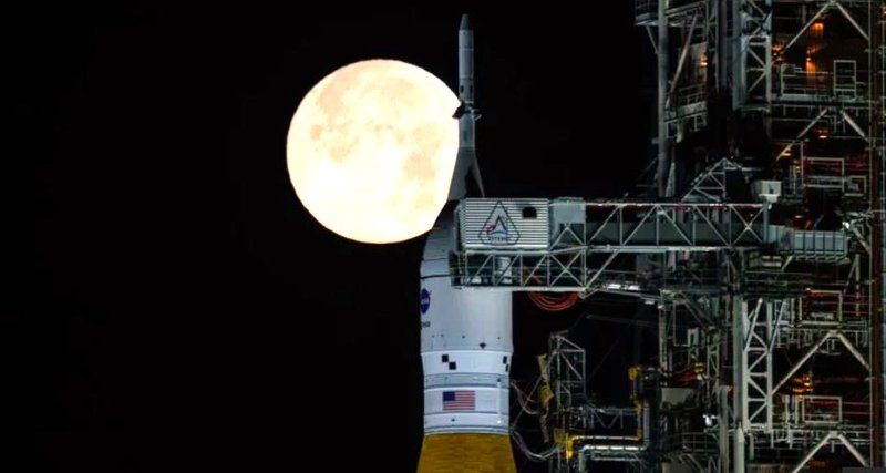 नासाको चन्द्रमा अभियानमा महत्वूर्ण परिवर्तन, चीनसँग प्रतिष्पर्धा