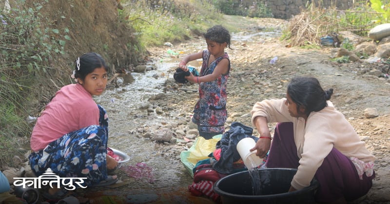 सुर्खेतमा मुद्दा ओझेलमा, नयाँ र पुरानाको मात्रै बहस