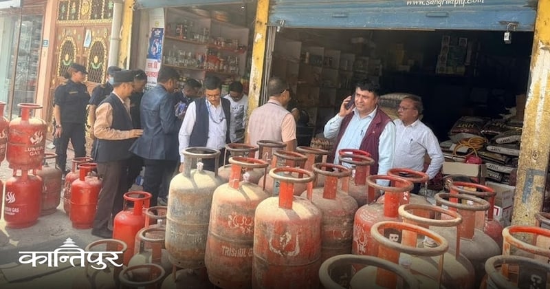 रूपन्देहीमा लुकाइएका ६ सय सिलिन्डर फेला