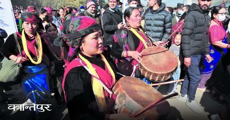 भाषिक विचलन झेल्दै नेपालका वर्चस्वशाली भाषा