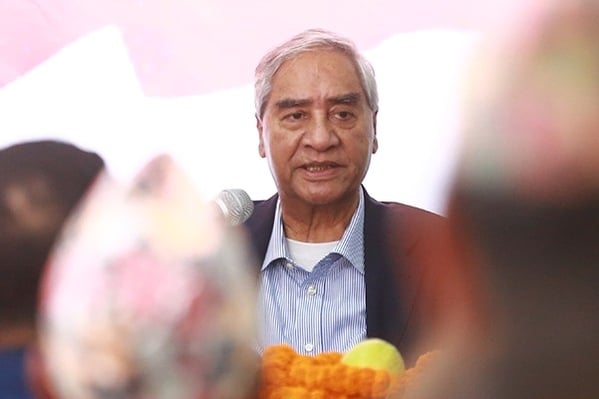 आफू निकट नेतासँग छलफलमा व्यस्त छन् देउवा