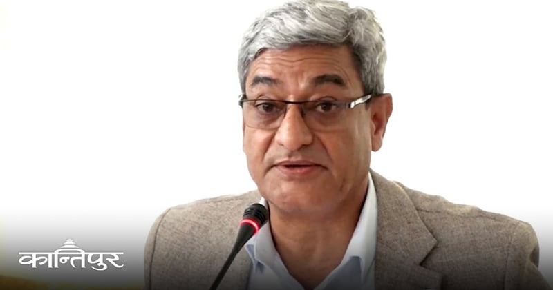 पक्राउ परेका लेखकलाई प्रहरी परिसर भद्रकाली लगिँदै