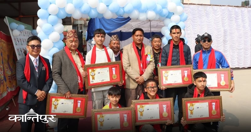 अस्ट्रेलिया खेलेर आएको फुटसल टोली सम्मानित