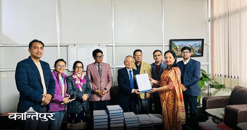 भदौ २३ र २४ को घटना अनुसन्धान प्रतिवेदन मानव अधिकार आयोगका अध्यक्षलाई बुझाइयो