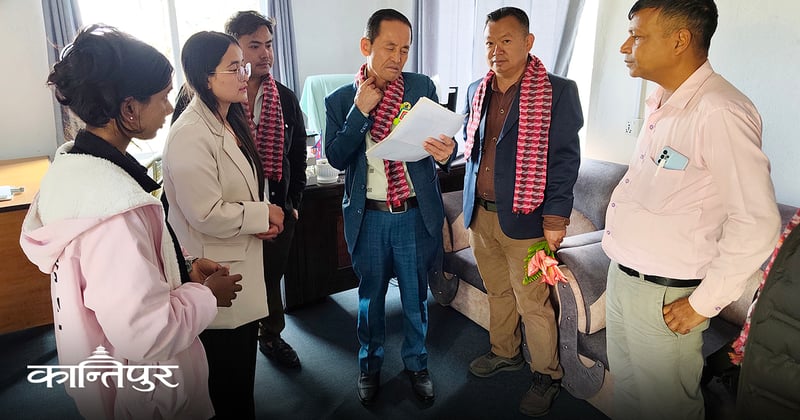 आँधीहुरीबाट क्षति पुगेका संरचनाको छिट्टै पुनर्निर्माण गर्छौं : स्वास्थ्यमन्त्री लिम्बू