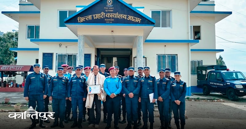 १० पटक निर्वाचन प्रहरी बनेका ढुंगाना सम्मानित