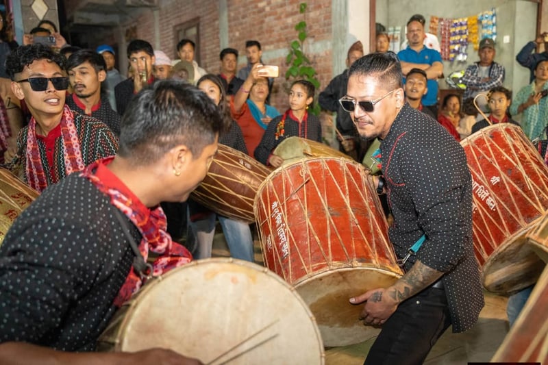 The thunderous rhythm of dhime baja