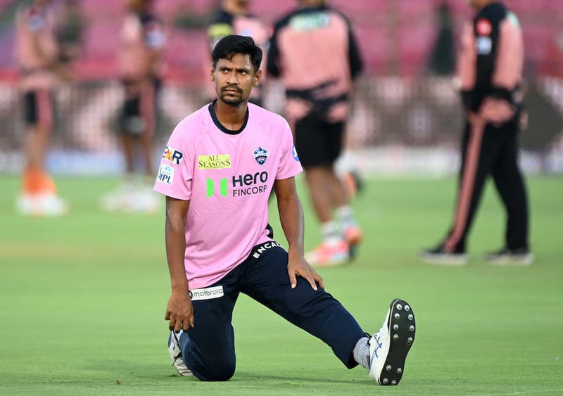 Bangladesh bans IPL broadcasts after Mustafizur snub