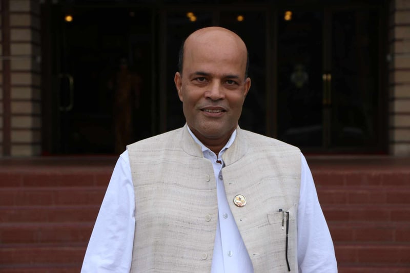 उद्योगमन्त्रीमा अमरेश, यी १० मन्त्रीको नाम टुंग्याइयो