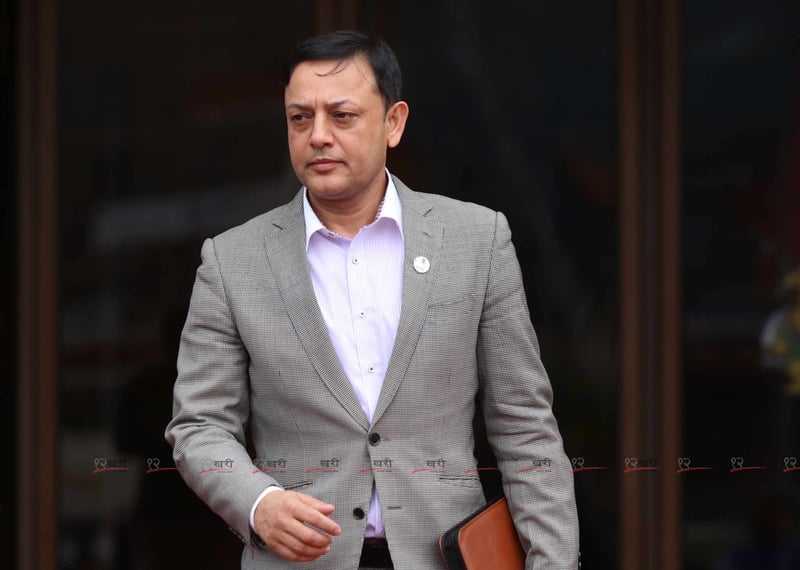 डीपी सभामुख : स्वर्णिम अर्थ, गृहमा सुधनसहित यी बन्दै छन् मन्त्री