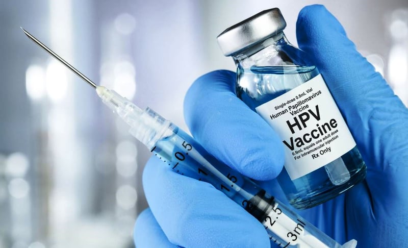 मकवानपुरका चार हजार किशोरीलाई एचपीभी खोप लगाइँदै