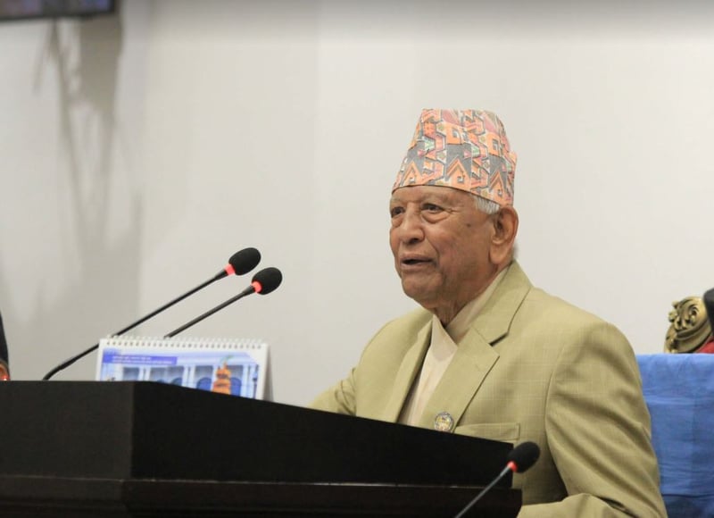 संसद्लाई मर्यादित बनाउन केसीको आग्रह