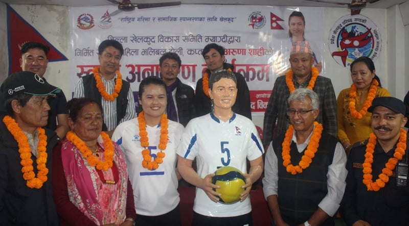 महिला भलिबल टोलीका कप्तान शाहीको प्रतिमा अनावरण