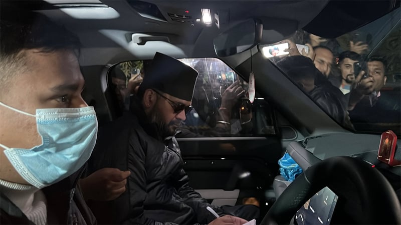 काठमाडौं फर्किए बालेन