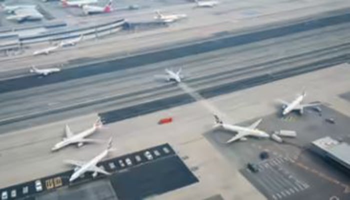 रुसी विमानस्थलमा युक्रेनको हमला, चारवटा अन्तर्राष्ट्रिय विमानस्थल बन्द