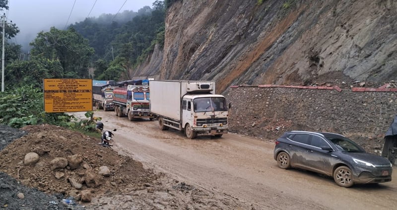 दुम्कीवास–दाउन्ने खण्डमा तीन रात ठूला मालवाहक सवारी चलाउन रोक