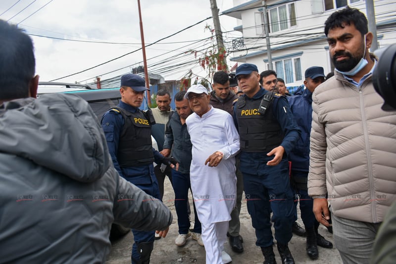 ओलीको रगत, एक्सरेलगायत स्वास्थ्य परीक्षण गरियो