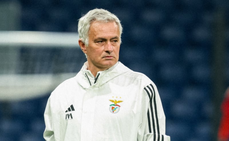 मौरिन्होलाई पोर्चुगिच फुटबल संघको कारबाही, एरौका र ग्युमारेइजसँगको खेल गुमाउने