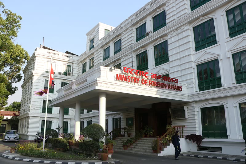 नेपालले ‘ट्राभल एडभाइजरी’ जारी गर्दै भन्यो– इरान भ्रमण स्थगन गर्नुस्