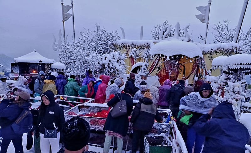 पाथीभरामा यस वर्ष पाँचौँपटक हिमपात