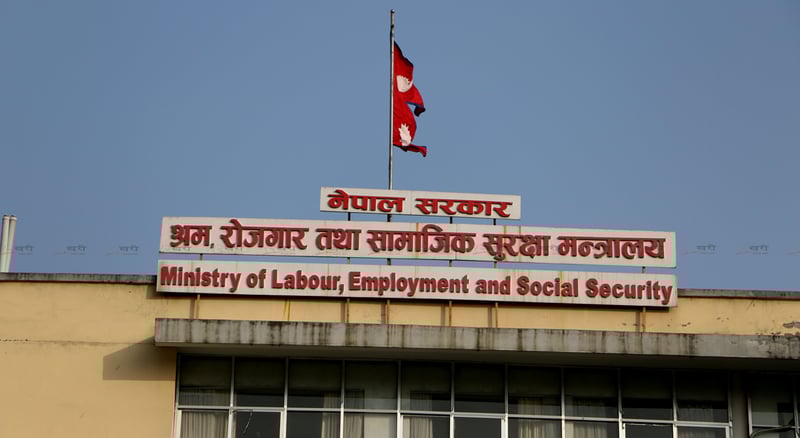सात देशमा कार्यरत नेपाली श्रमिकलाई पुनः श्रम स्वीकृति दिने निर्णय