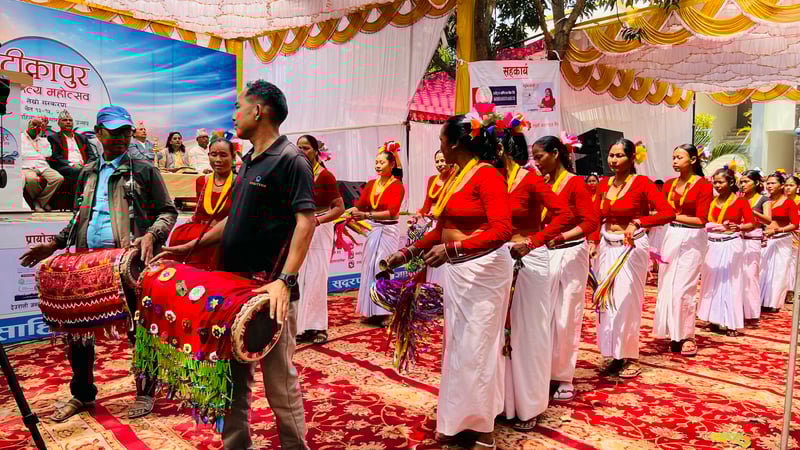 टीकापुरमा ‘थारू साहित्य तथा सांस्कृतिक उत्सव’