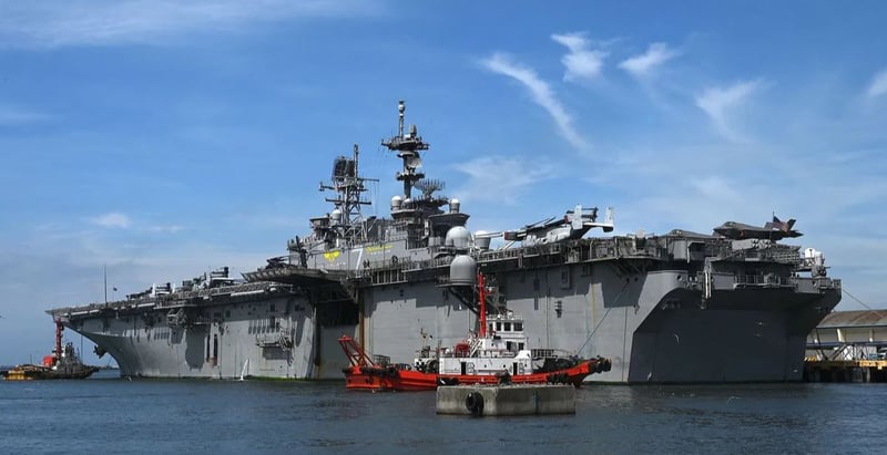 थप कमान्डो बोकेर जाँदै गरेको अमेरिकी युद्धपोत सिङ्गापुर नजिकै देखियो