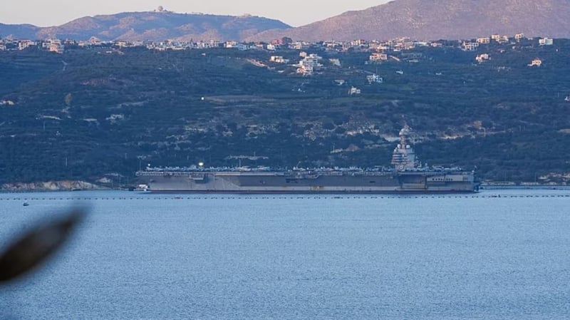 विश्वकै सबैभन्दा ठूलो विमानवाहक युद्धपोत ग्रीस पुग्यो