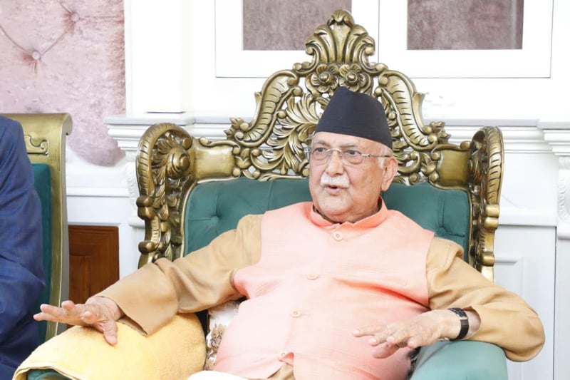 पूर्वप्रधानमन्त्री ओली पक्राउ, मध्यरात नै गुन्डु पुगेको प्रहरी टोलीले दिएको थियो ३ घण्टा सुत्ने समय