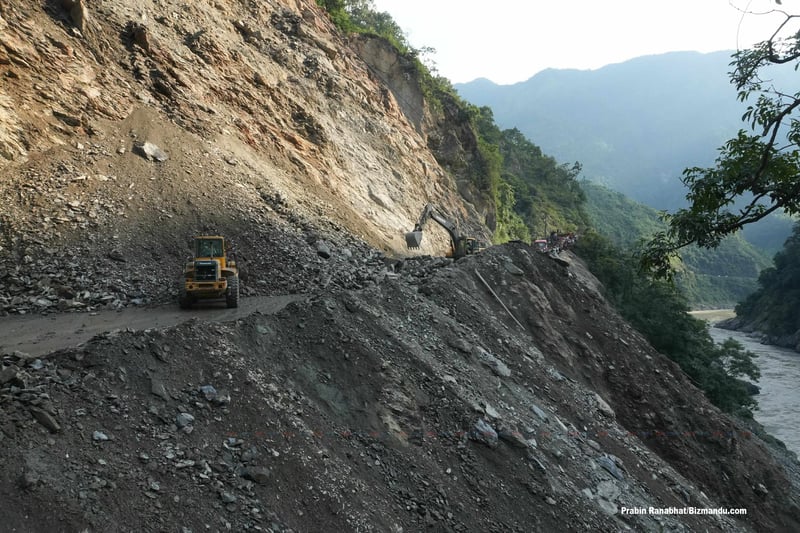 नारायणगढ मुग्लिन सडकको ४३ ठाउँ पहिरोको जोखिममा, तुइन खोलामा सबैभन्दा बढी खतरा