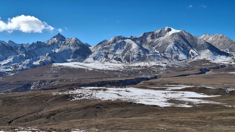 पोखरा-जोमसोम उडान ३ महिनाका लागि स्थगित, चार्टर र आपत्कालीन हेली सेवा नरोकिने