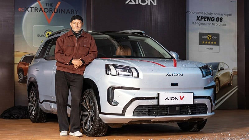 अभिनेता, निर्देशक तथा लेखक अर्पण थापाको रोजाइमा ‘एक्स्ट्राअर्डिनेरी’ आयन भी